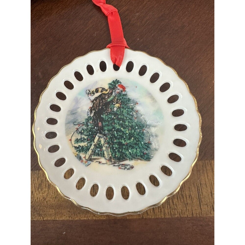 1995 Flambro All Wrapped Up In Christmas Ornament, 3.5 inch diameter